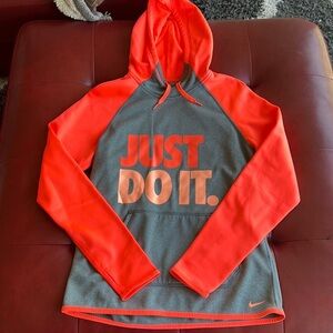 Nike Therma-Fit Hoodie Small